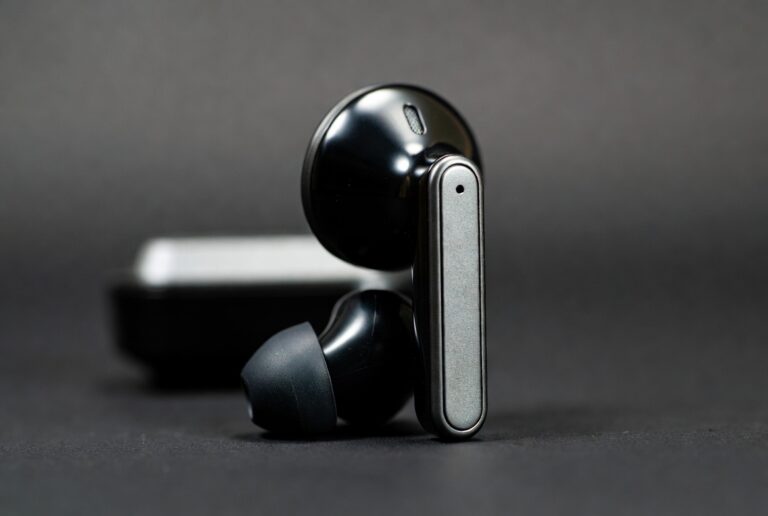 Noise Canceling Earbuds